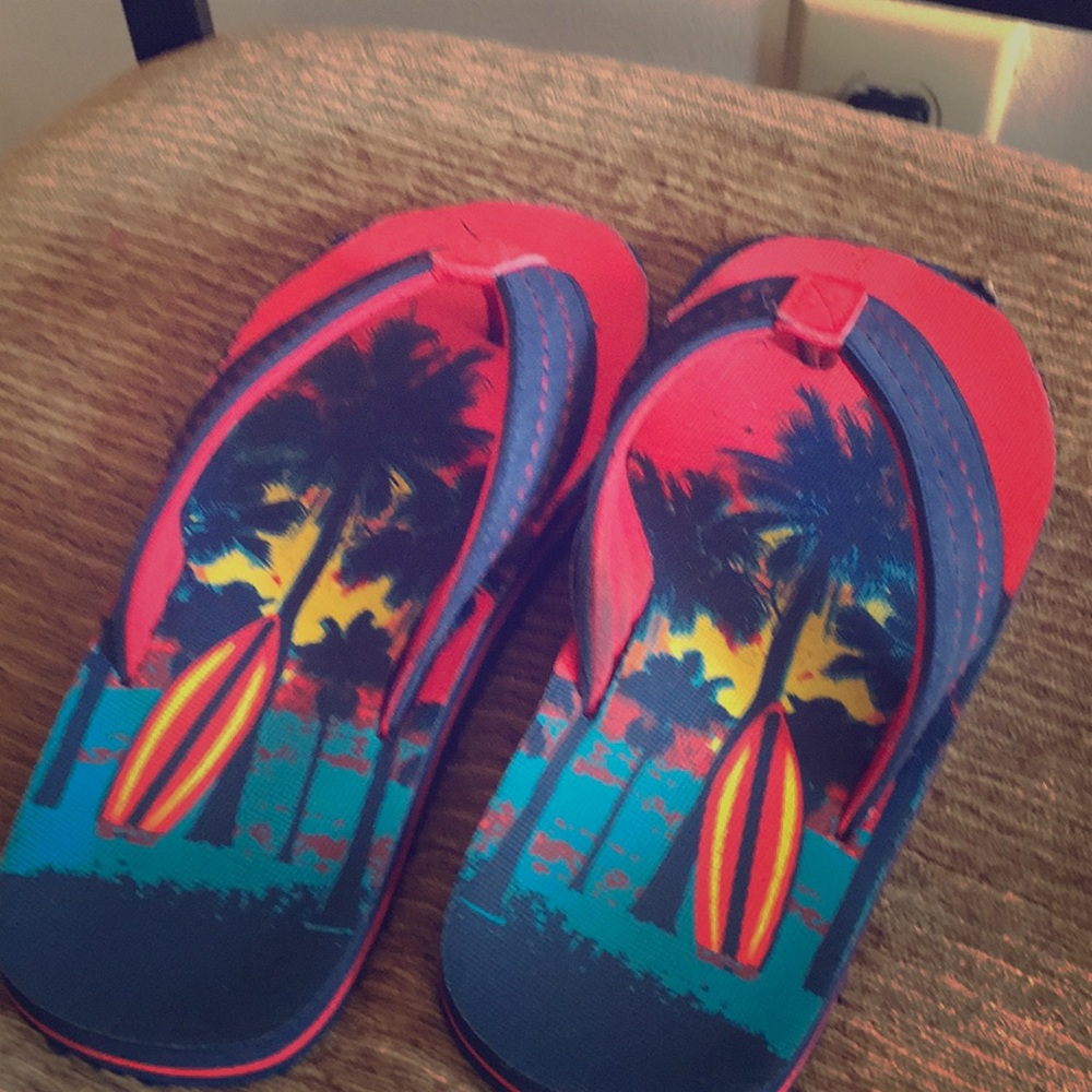 but this for your kid for beach days :D